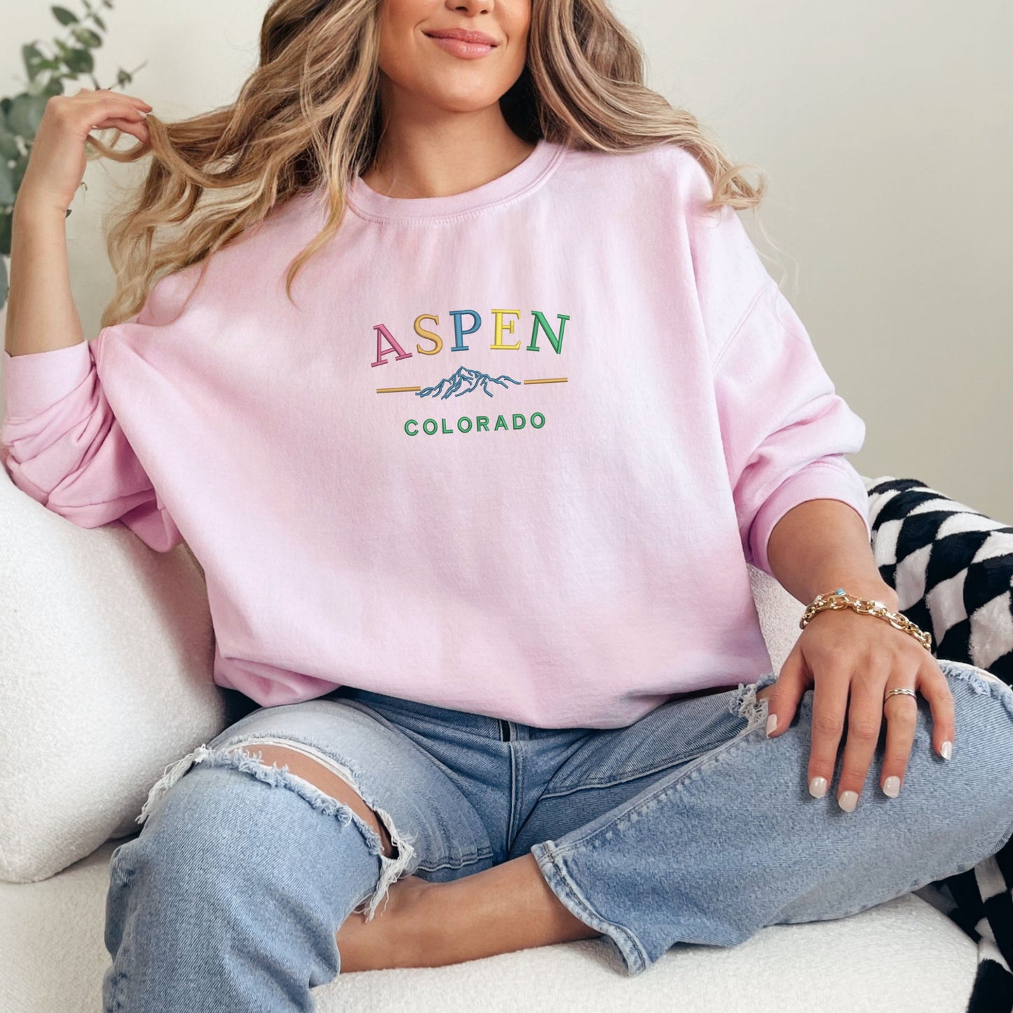 Aspen Colorado Typography Pink Sweatshirt