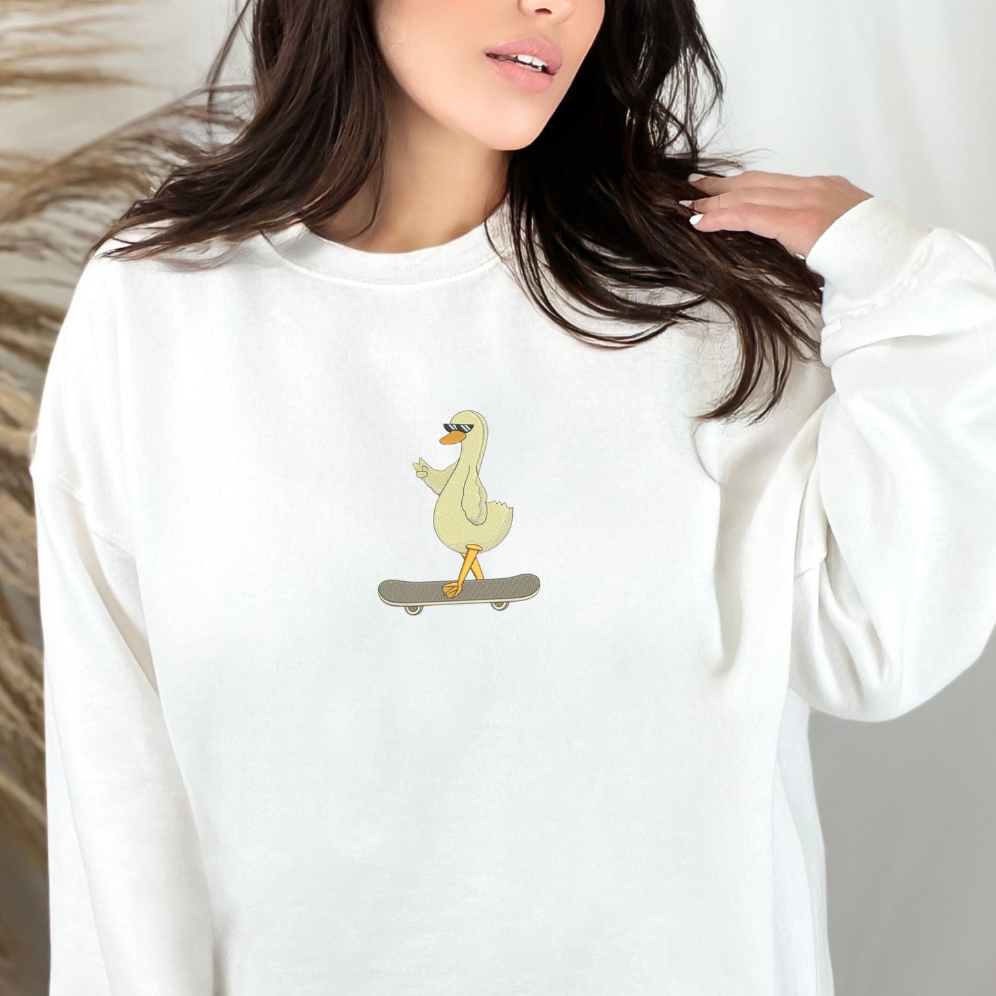 Duck Skateboard White Sweatshirt