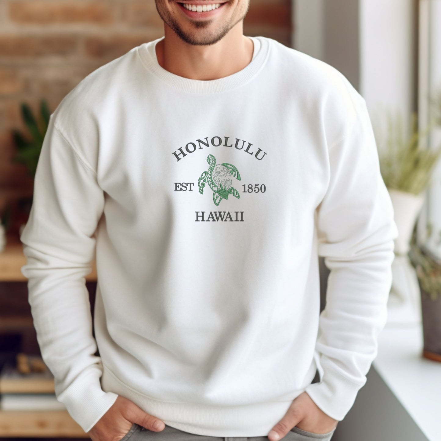 Honolulu Hawaii Typography White Sweatshirt