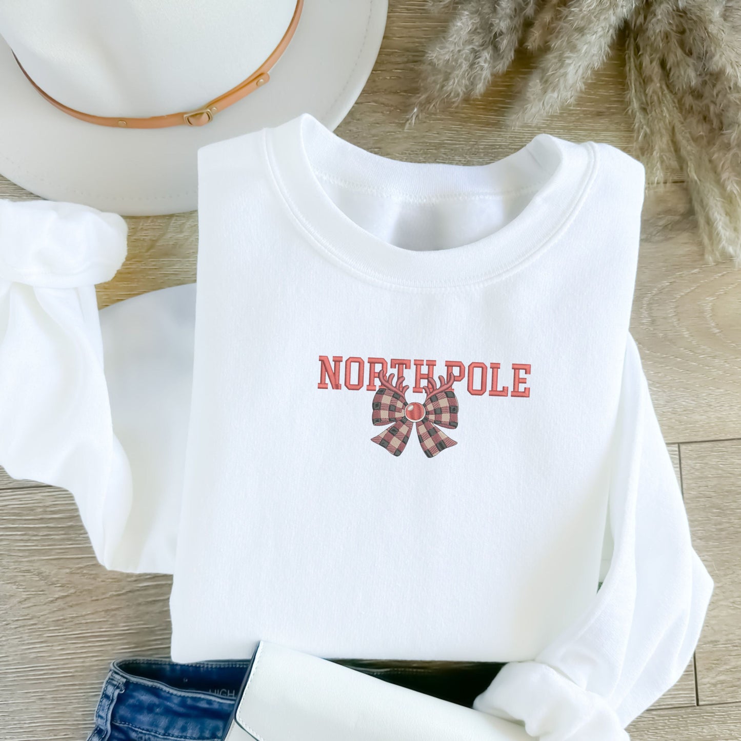 North Pole Ribbon White Sweatshirt