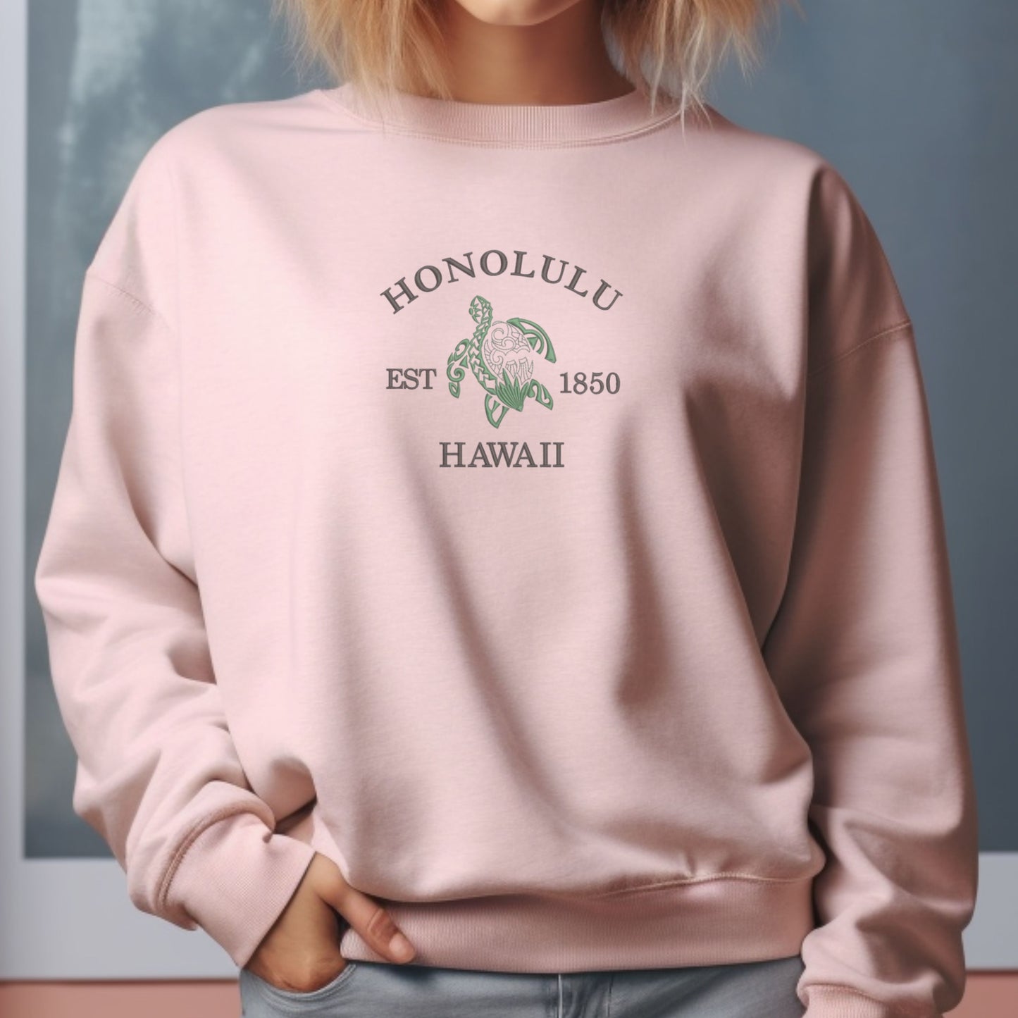 Honolulu Hawaii Typography Light Pink Sweatshirt